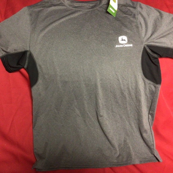 NWT JOHN DEERE tshirt - Picture 1 of 3